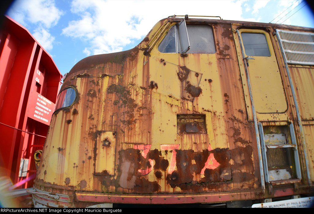 Chicago Milwaukee St. Paul & Pacific - Milwaukee Road E-9A